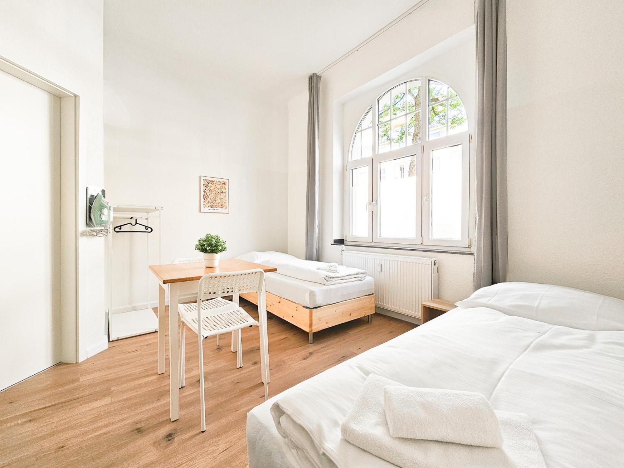 דיסלדורף Raj Living - Studio Wohnungen - 15 Min Zur Messe Dus מראה חיצוני תמונה