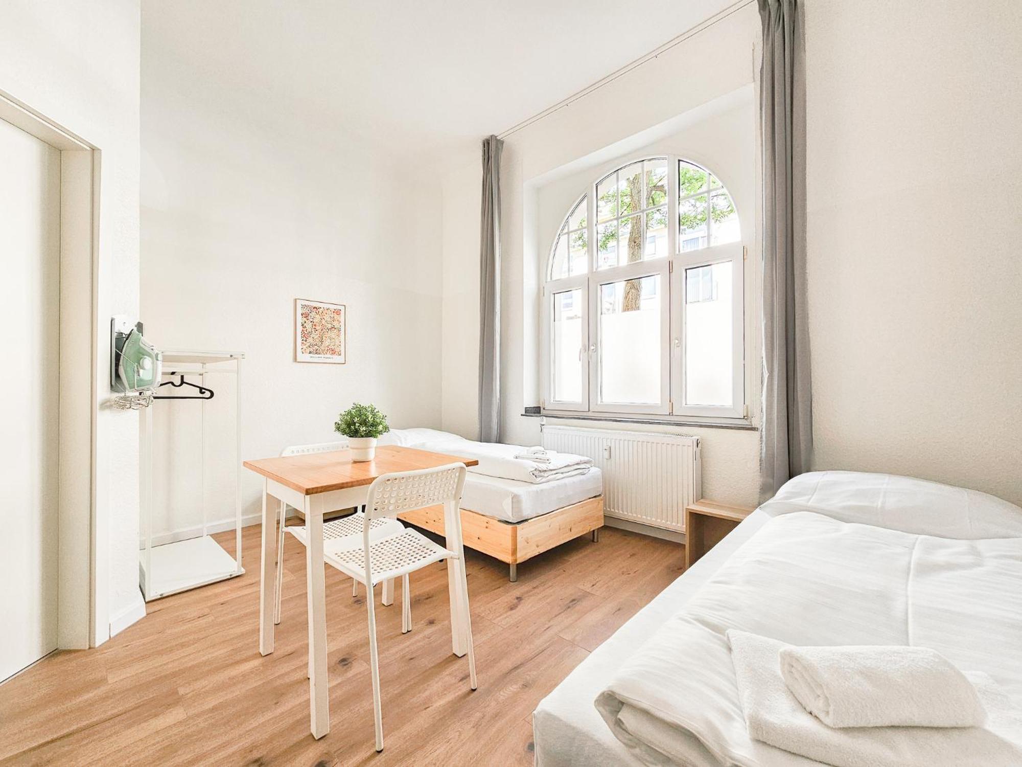 דיסלדורף Raj Living - Studio Wohnungen - 15 Min Zur Messe Dus מראה חיצוני תמונה